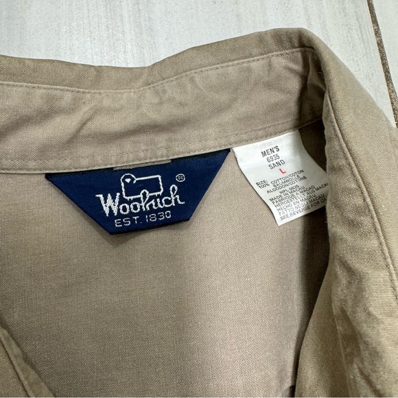 Woolrich Shirt Long Sleeve Button Down Brown Tan Sand Mens Size XL USA Vintage - Picture 2 of 7